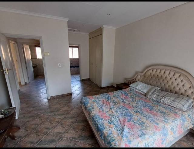 2 BEDROOM TOWNHOUSE FOR SALE IN DUNCANVILLE